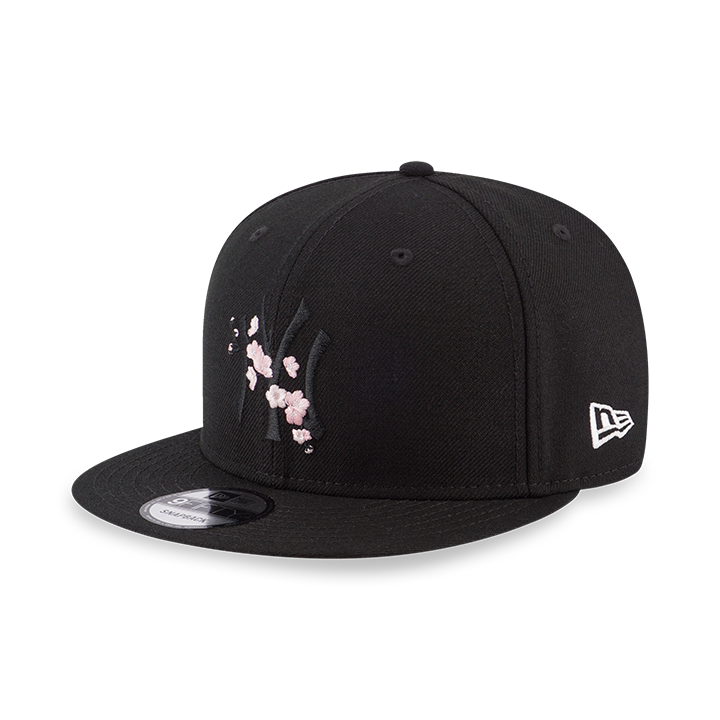 New York Yankees Sakura Bucket Hat