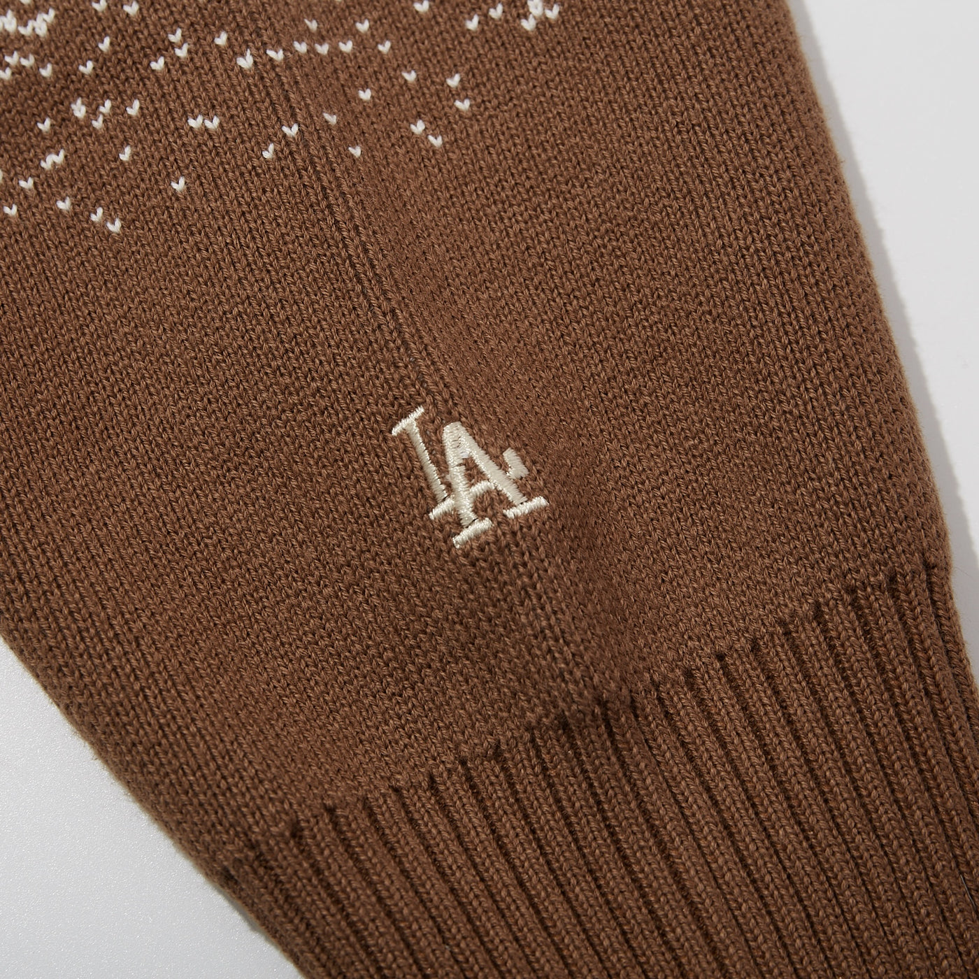 LOS ANGELES DODGERS ANCIENT CULTURE WHITE AND BROWN GRADIENT CARDIGAN