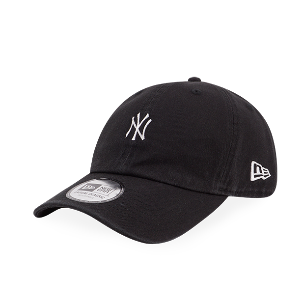 NEW YORK YANKEES ESSTENTIAL MINI LOGO BLACK CASUAL CLASSIC CAP