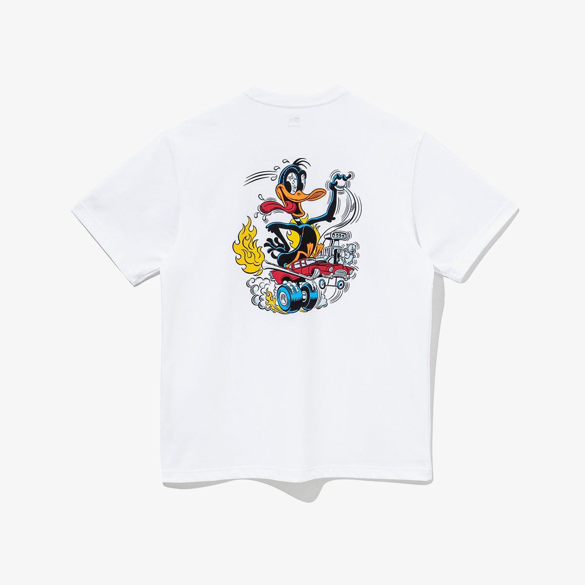 WARNER BROTHERS 100TH LOONEY TUNES DAFFY DUCK WHITE SHORT SLEEVE T-SHIRT
