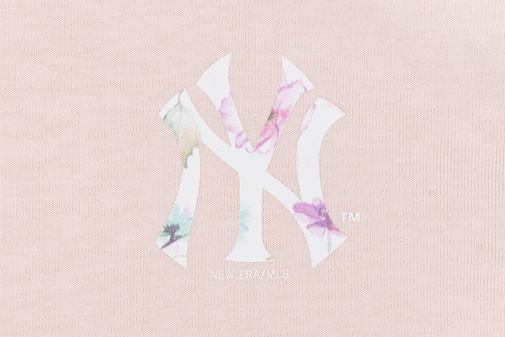 NEW YORK YANKEES FLORAL COTTON CANDY SHORT SLEEVES T-SHIRT