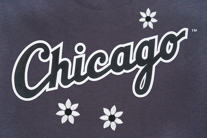 CHICAGO WHITE SOX FLOWER EMBROIDERY GRAPHITE SHORT SLEEVE T-SHIRT