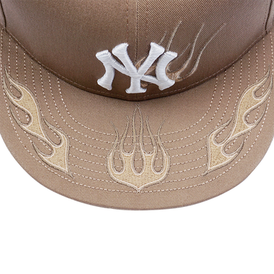 NEW YORK YANKEES FLAME KHAKI 9FIFTY CAP