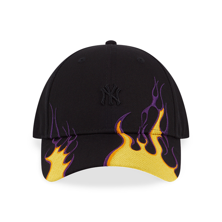 NEW YORK YANKEES FLAME BLACK 9FORTY CAP