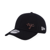 NEW ERA NYC METAL BADGE BLACK 9FORTY CAP
