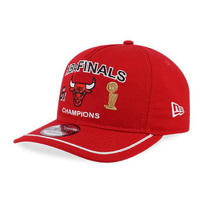 NBA CHICAGO BULL SCARLET GOLFER PCV CAP