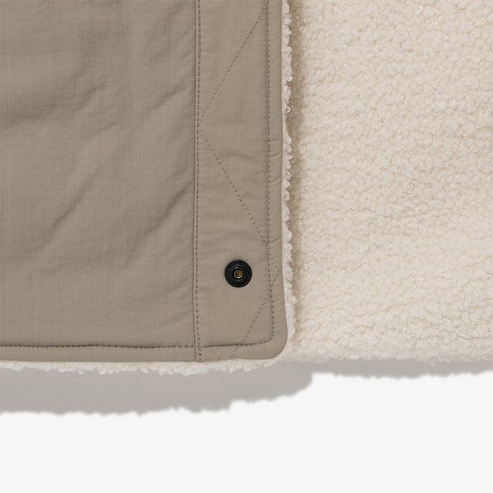 NEW ERA OUTDOOR REVERSIBLE BEIGE VEST – New Era Hong Kong