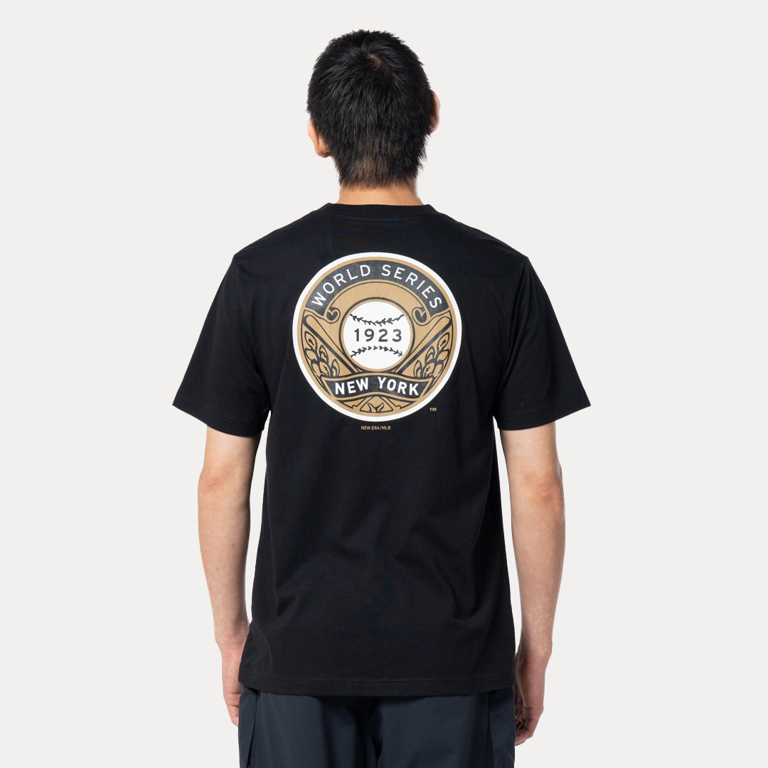 NEW YORK YANKEES COOPERSTOWN ESSENTIAL FRONT AND BACK LOGO BLACK REGULAR SHORT SLEEVE T-SHIRT