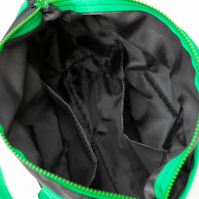 NEW ERA BLACK & KELLY GREEN 6L MINI TOTE BAG