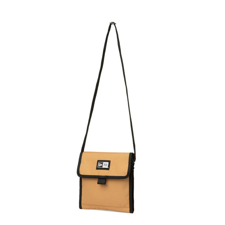 [New Era]★25SS★韓国人気★BOXLOGO NECK STRAP CAP POUCH New Era]☆25SS☆韓国人気☆BOXLOGO NECK STRAP CAP POUCH (New