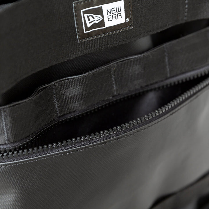 NEW ERA BLACK 33L TPU BASIC SKATEBOARD URBAN PACK – New Era