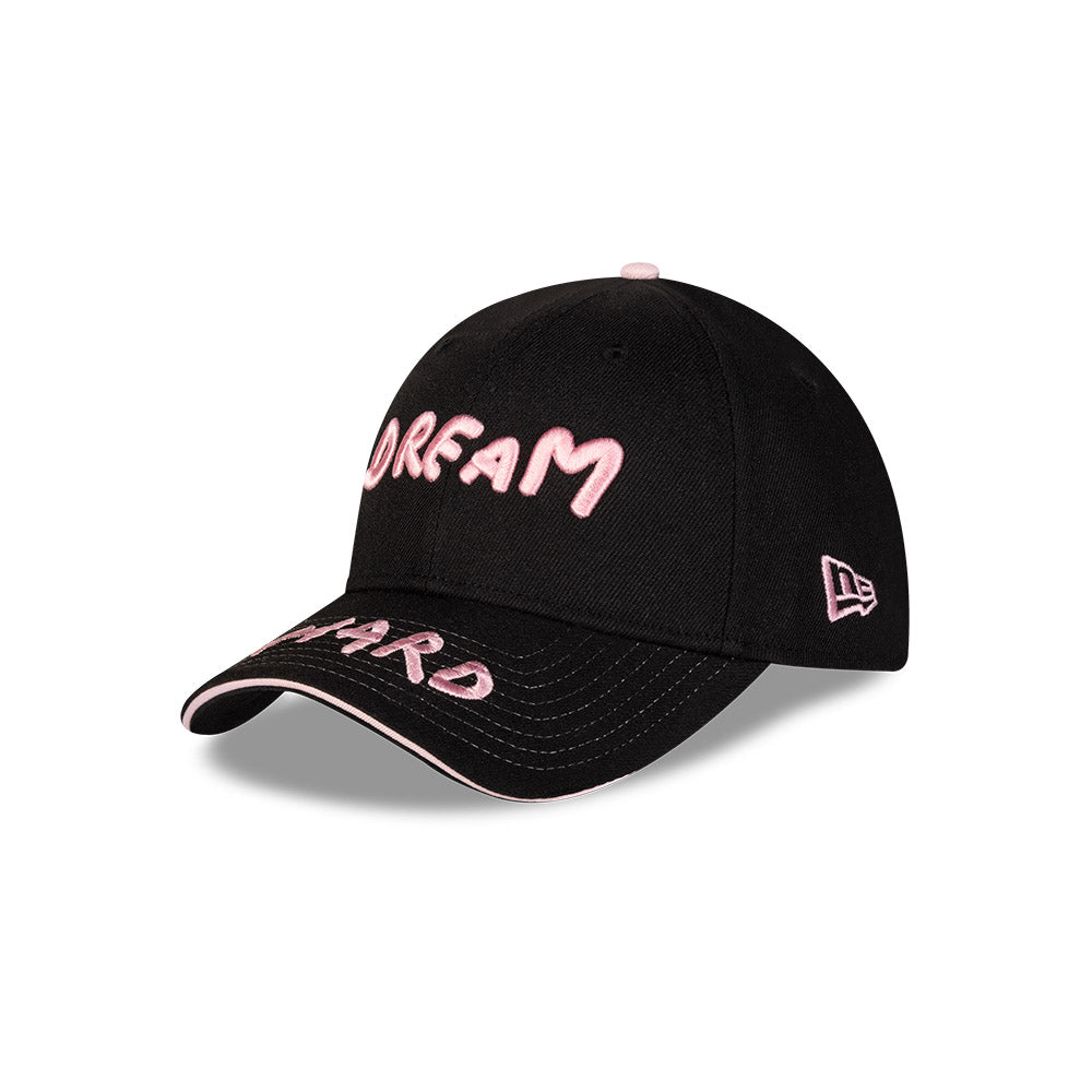 NEW ERA X RICARDO LUEVANOS DREAM HARD SCRIPT BLACK 9FORTY CAP