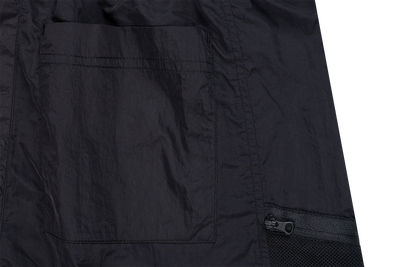 NEW ERA OUTDOOR NATURAL LOGO BLACK UTILITY SHORTS