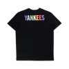 NEW YORK YANKEES LIGHT RAINBOW LAYERED LOGO BLACK REGULAR SHORT SLEEVE T-SHIRT