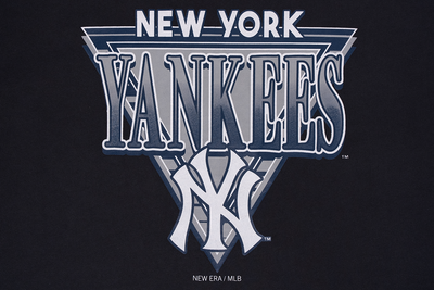 NEW YORK YANKEES LEAGUE RETRO BLACK WASH OVERSIZED SHORT SLEEVE T-SHIRT