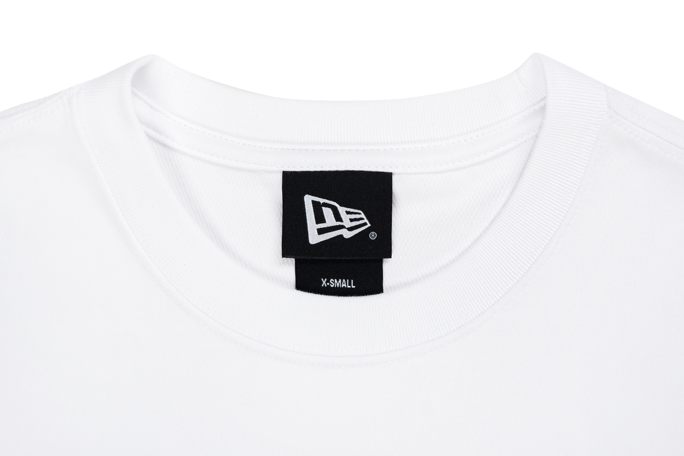 NEW ERA BASIC WHITE WOMEN CROP TEE