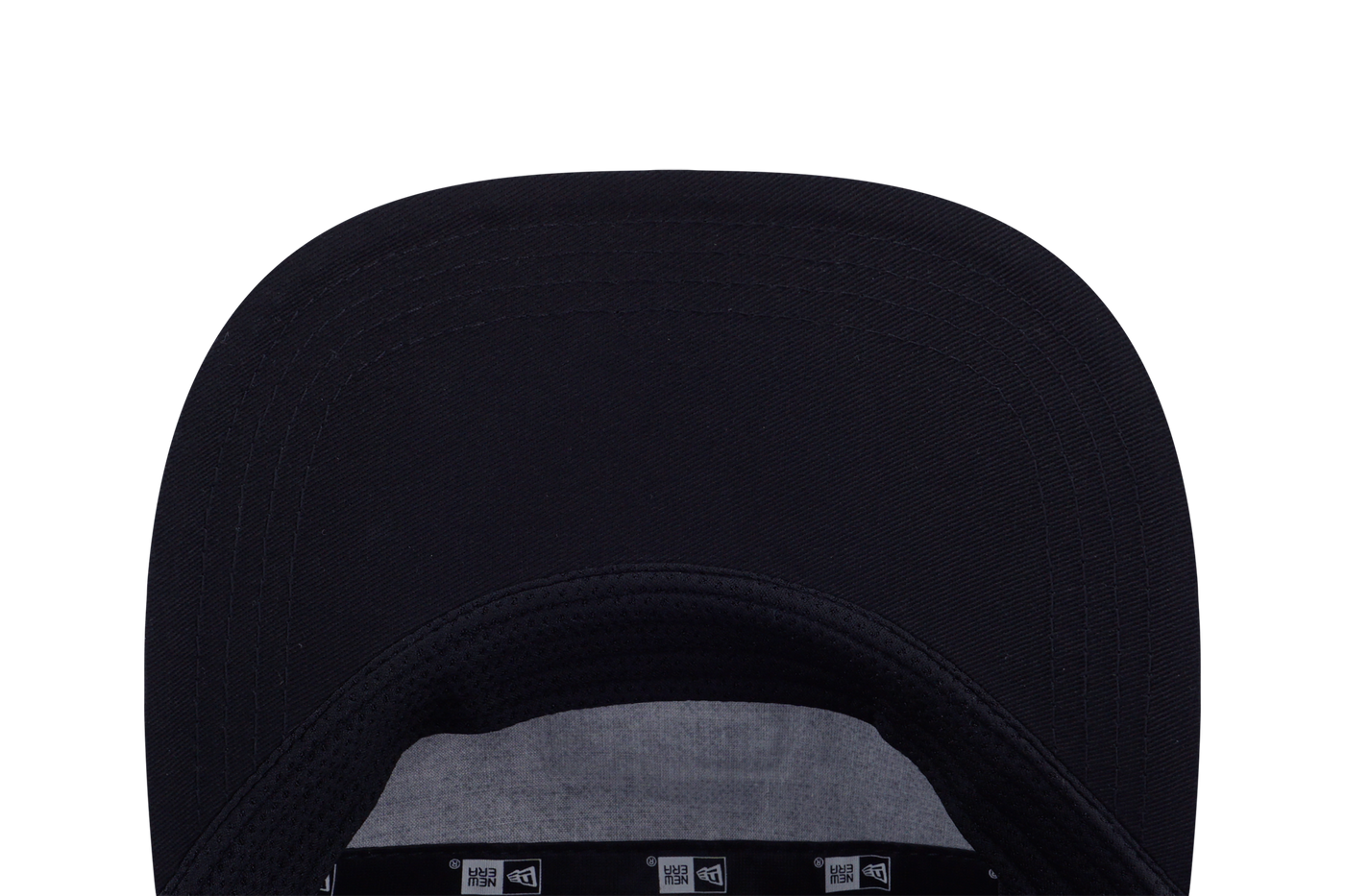 NEW ERA DARK 90S BLACK CAMPER CAP