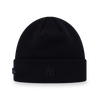 NEW YORK YANKEES DARK 90S BLACK BEANIE