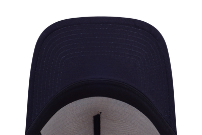 NEW ERA BASIC SCRIPT NAVY VISOR OAT MILK 9FORTY AF CAP