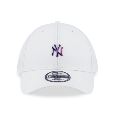 NEW YORK YANKEES COMIC SPACE - METAL BADGE WHITE 9FORTY CAP