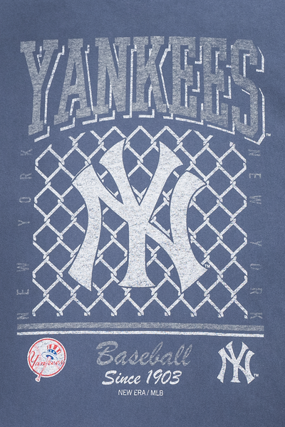 NEW YORK YANKEES OLD SCHOOL SPORT AP NAVY OVERSIZED SHORT SLEEVE T-SHIRT