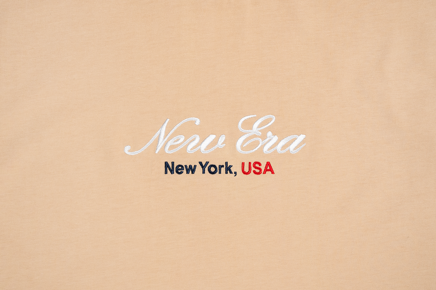 NEW ERA BASIC SCRIPT OAT MILK KIDS SHORT SLEEVE T-SHIRT