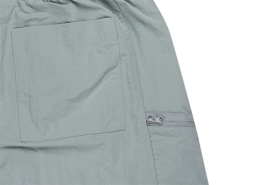 NEW ERA MOUNTAIN EDGE EVEREST GREEN UTILITY SHORTS