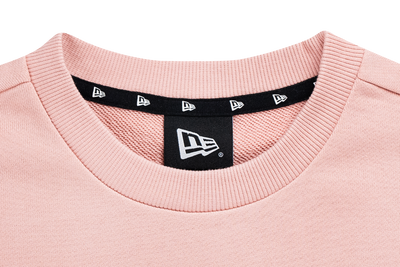 NEW ERA PREPPY DIRTY PINK CREW NECK SWEATSHIRT