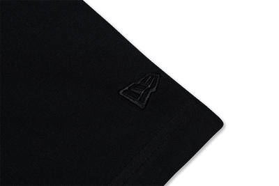 NEW ERA DARK 90S BLACK SHORT SLEEVE POCKET T-SHIRT