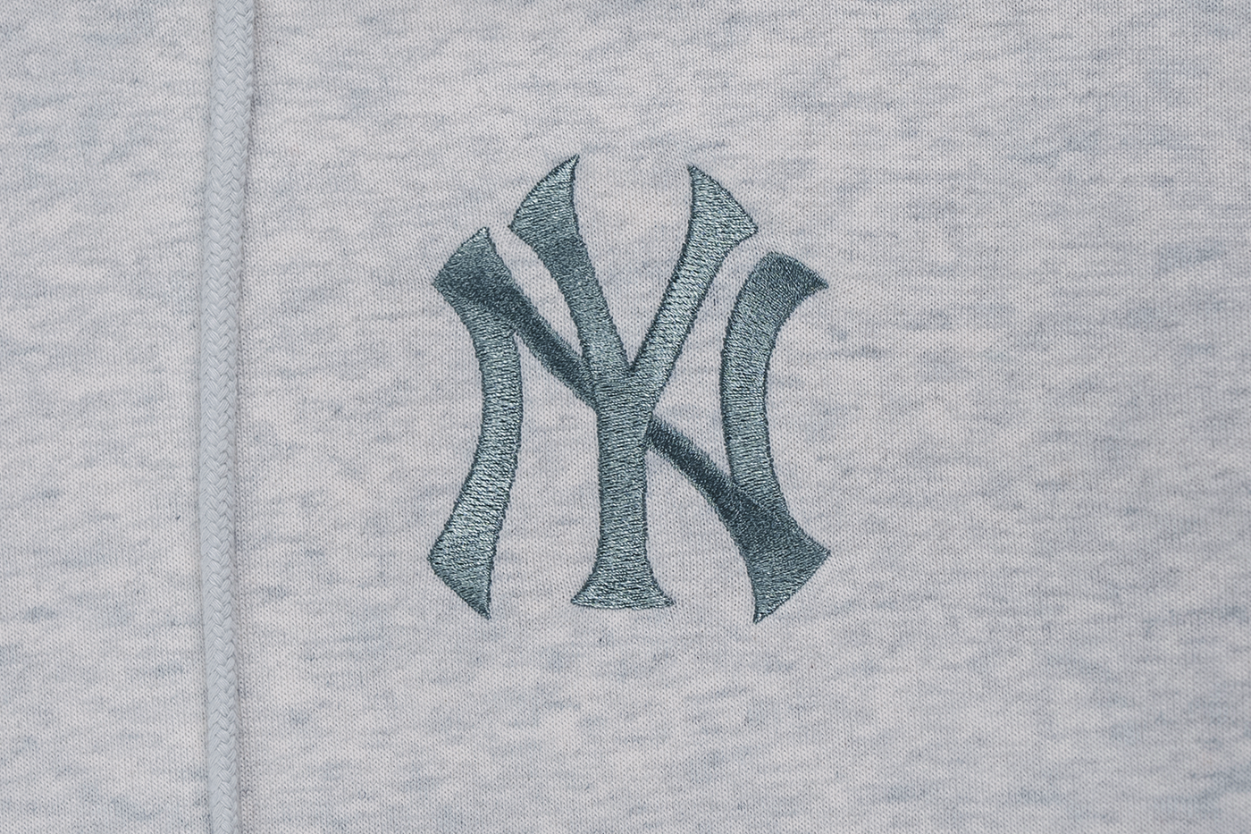 NEW YORK YANKEES COLOR ERA LIGHT HEATHER GRAY HOODIE