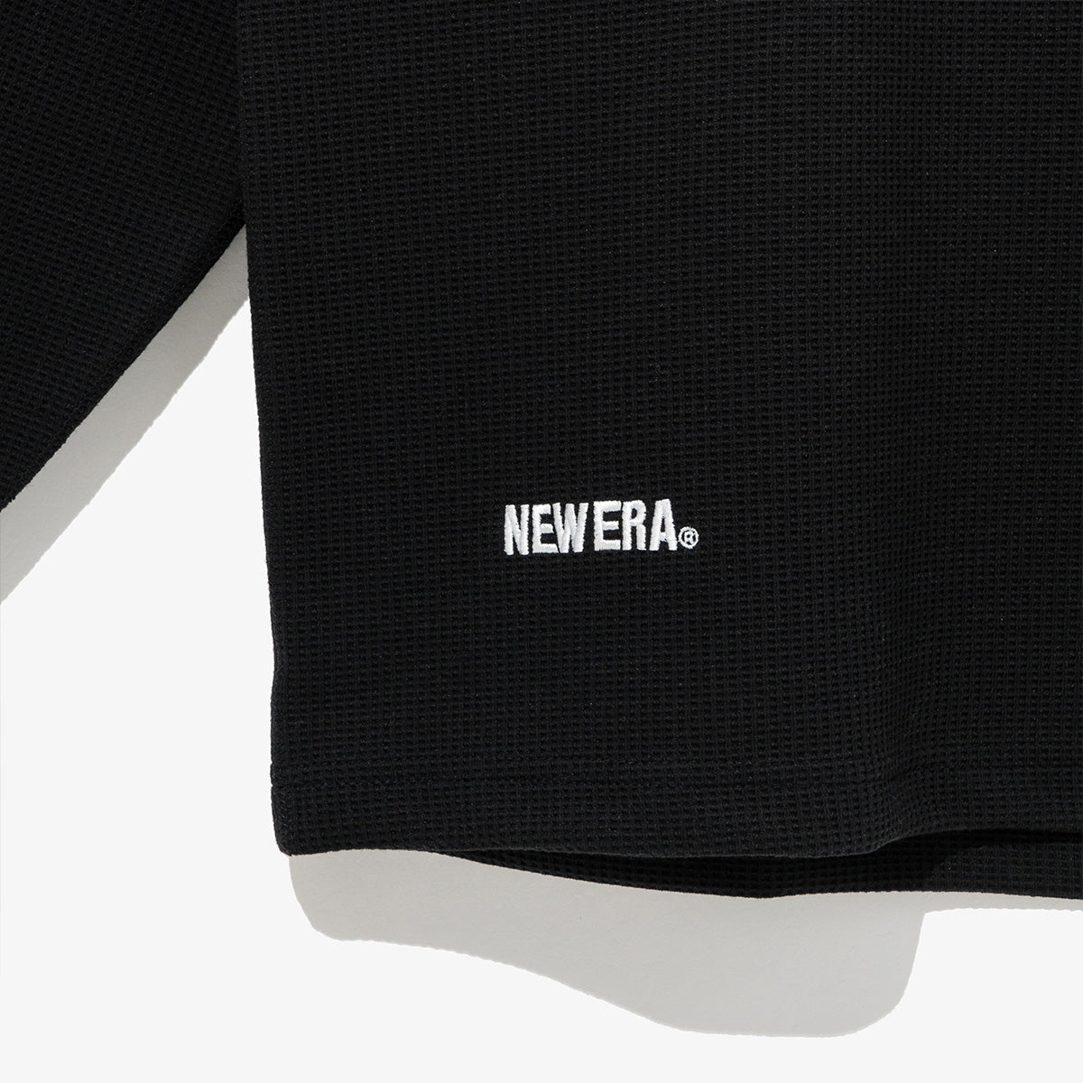 NEW ERA WAFFLE BLACK LONG SLEEVE T-SHIRT