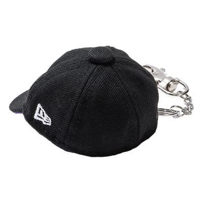 NEW ERA X MATIN KIM BLACK CAP KEY HOLDER