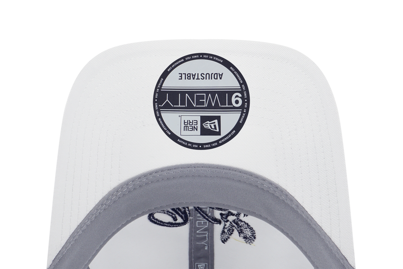 NEW ERA WINTER WHISPER WHITE 9TWENTY SMALL CAP