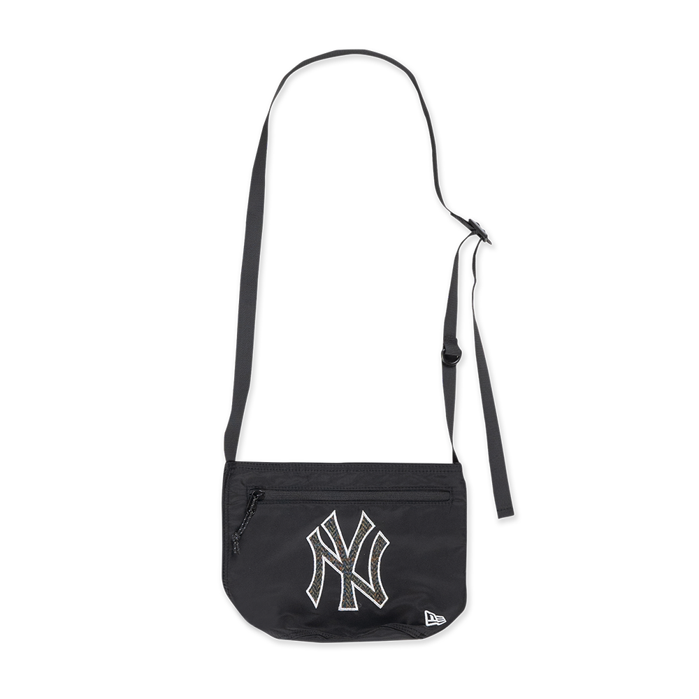 NEW YORK YANKEES HARRIS TWEED BLACK DRAWSTRING SHOULDER BAG