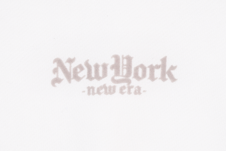 NEW ERA ODE TO NY WHTE WOMEN CROP HOODIE