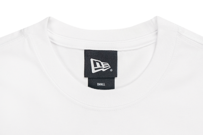 NEW ERA STREET DANGLE WHITE SHORT SLEEVE T-SHIRT