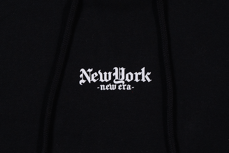 NEW ERA ODE TO NY BLACK LOOSE FIT HOODIE