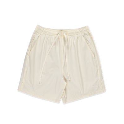 NEW ERA BASIC CHROME WHITE WOVEN SHORTS