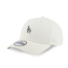 LOS ANGELES DODGERS MLB METAL BADGE CHROME WHITE 9FORTY CAP