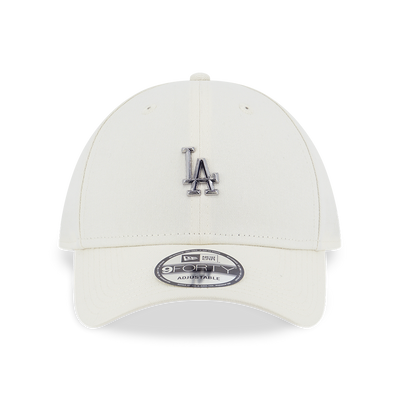 LOS ANGELES DODGERS MLB METAL BADGE CHROME WHITE 9FORTY CAP