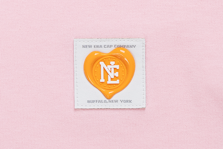 NEW ERA VALENTINE'S DAY PINK WOMEN CROP TEE