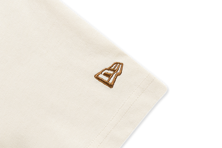 NEW ERA HERITAGE CHROME WHITE SHORT SLEEVE T-SHIRT