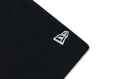 NEW ERA HERITAGE BLACK SHORT SLEEVE T-SHIRT