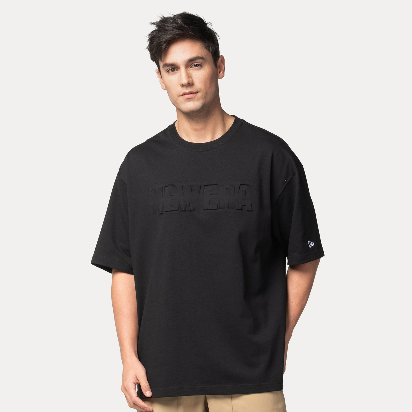 NEW ERA BASKETBALL TONAL PACK BLACK OVERSIZED SHORT SLEEVE T-SHIRT