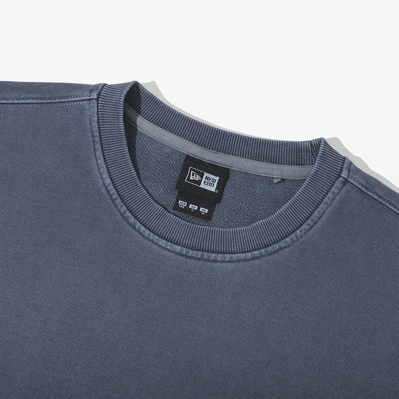 NEW ERA ORIGINATORS NAME TAG SCRIPT NAVY SWEATSHIRT