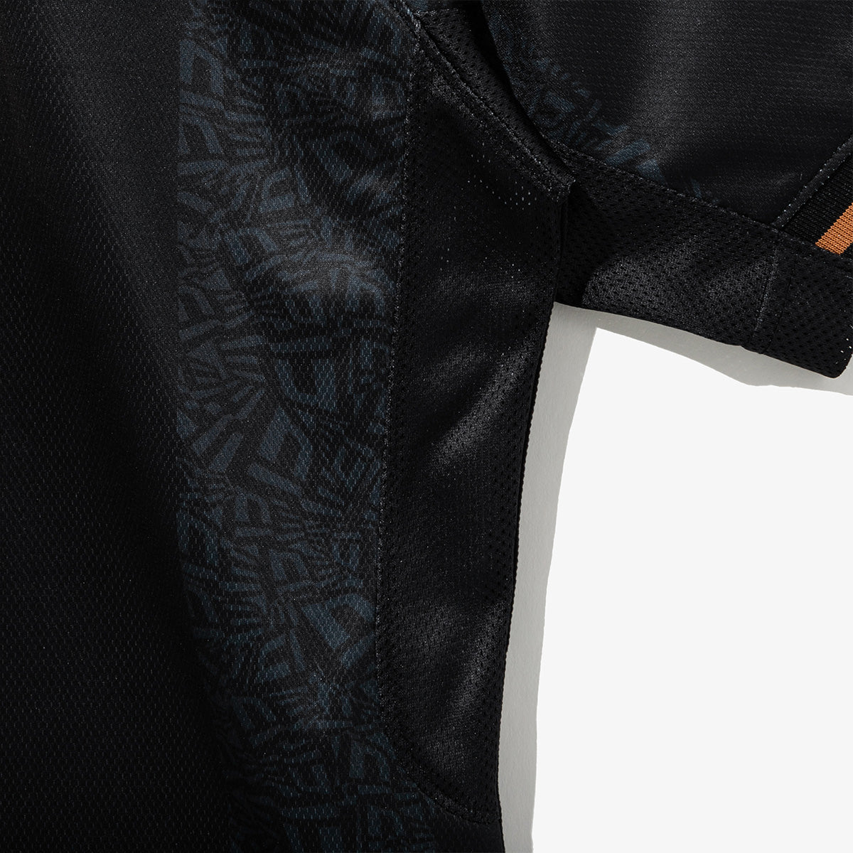 NEW ERA BLACK SOCCER JERSEY