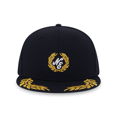 NEW ERA STREET CLASS LAUREL WREATH VISOR BLACK 9FIFTY CAP