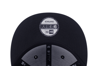 NEW ERA STREET CLASS LAUREL WREATH VISOR BLACK 9FIFTY CAP