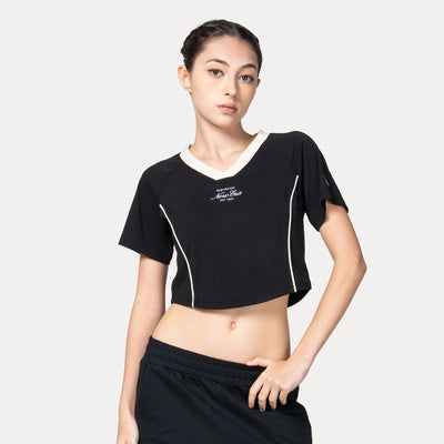 NEW ERA BLACK WOMEN SLIM FIT SOCCER JERSEY