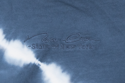 NEW ERA BASIC TIE DYED MUTED INDIGO WOMEN CROP TEE
